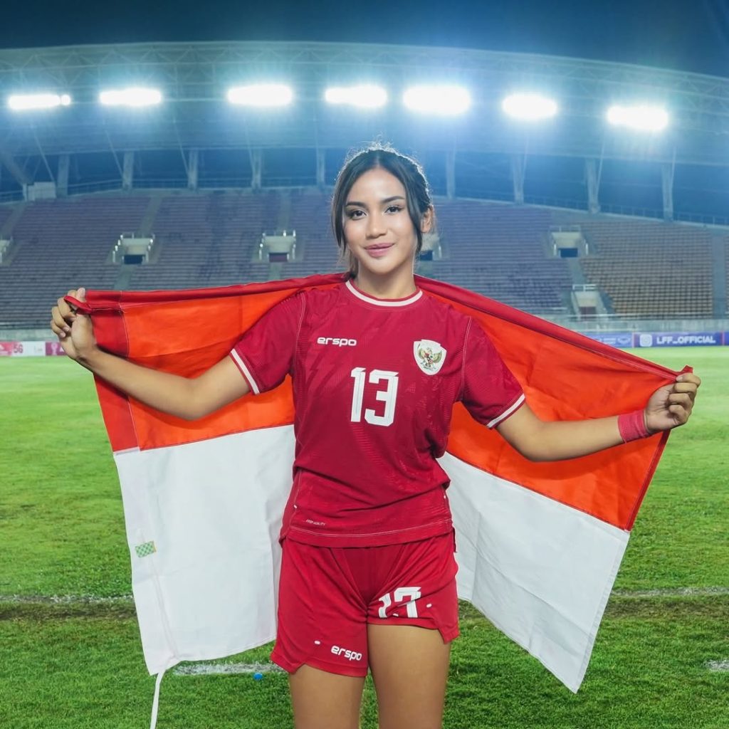 Shafira Ika Putri, Kapten timnas sepak bola putri Indonesi
